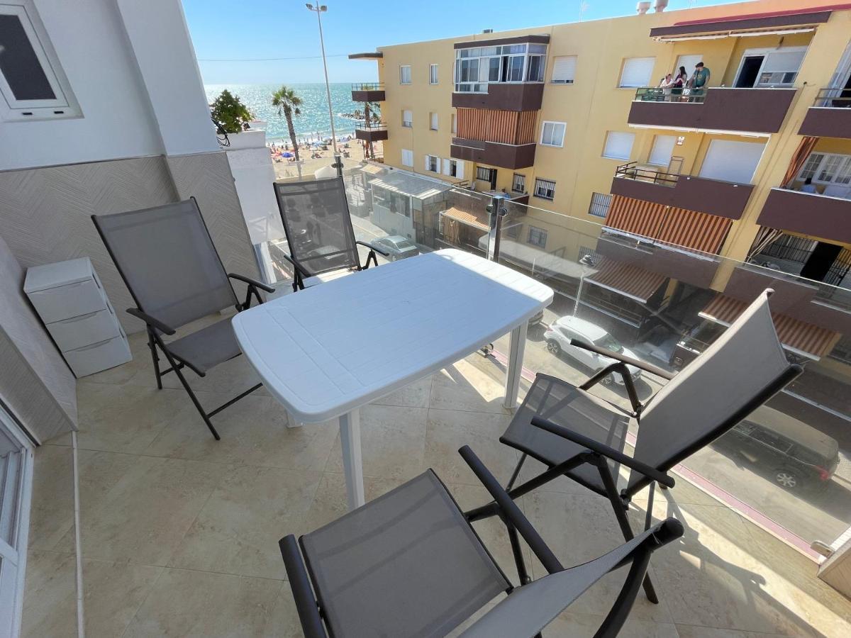 Vistas Al Mar A 10 Metros De La Playa De Regla Parking Gratis Apartman Chipiona Kültér fotó
